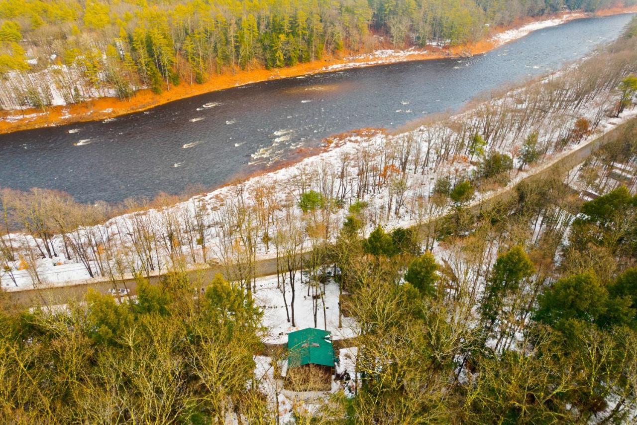 River Road Treehouse Retreat Warrensburg ภายนอก รูปภาพ