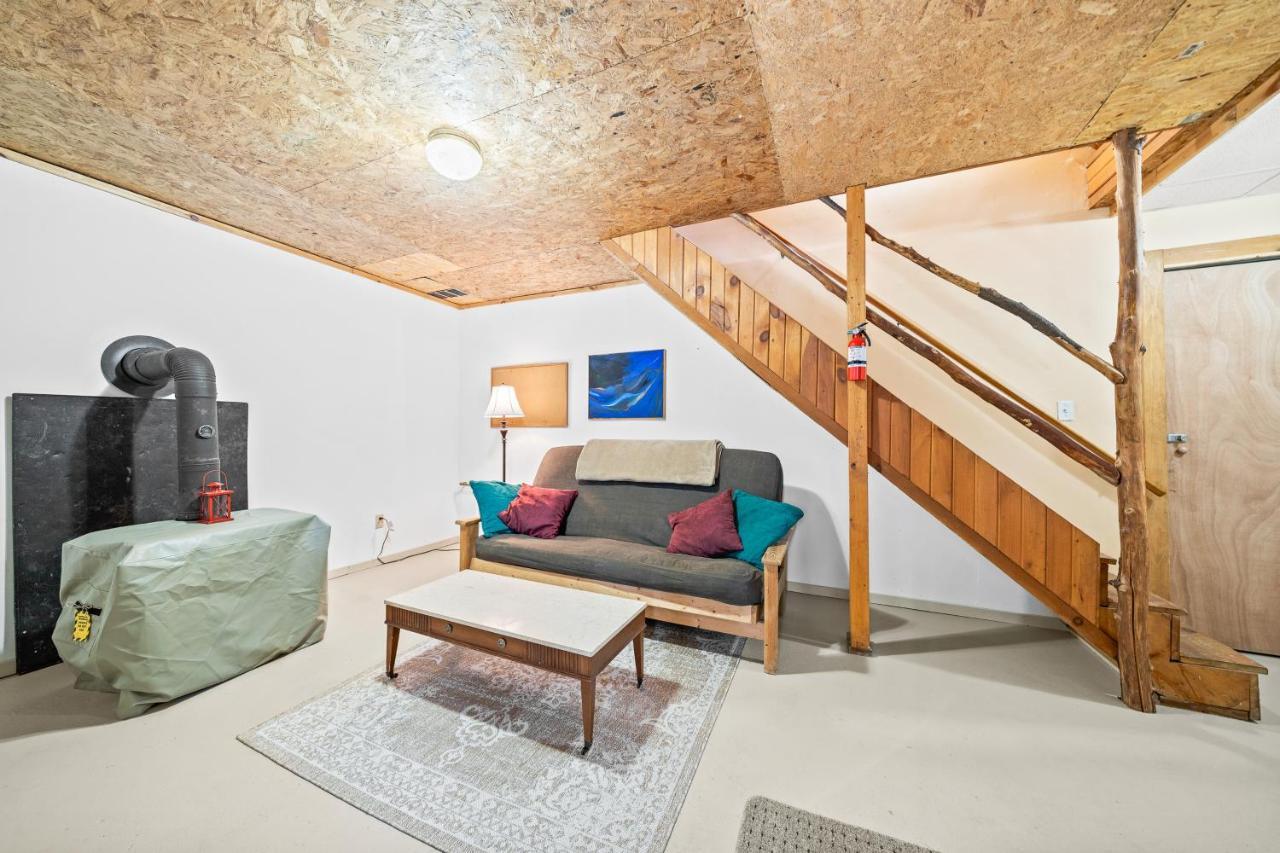 River Road Treehouse Retreat Warrensburg ภายนอก รูปภาพ